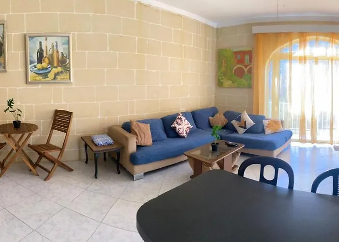 Spacious Apt Xlendi With Views & Acs Using A Coin Meter