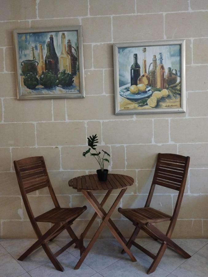 Appartement Spacious With Views & Acs Using A Coin Meter
